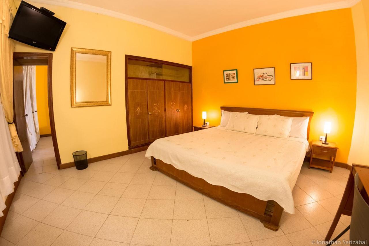 61Prado Hotel 麦德林 外观 照片